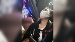 May-Squirt 30/12/2024 lột đồ khoe trên xe khách