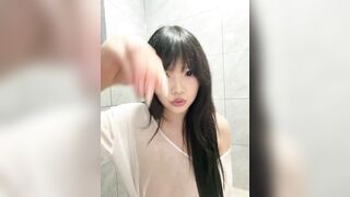 Em rau nhân viên về nhà thủ dâm cho sếp xem vú to lồn múp dâm