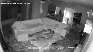 Hack Camera Địt Con Vợ Dâm Trong Phòng Khách