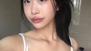 Địt em người yêu xinh gái xuất trong chảy tinh ra ngoài ướt hết giường