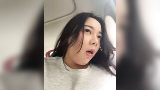 Em rau chubby vú to lồn múp thủ dâm trên ô tô dâm đãng phần 1